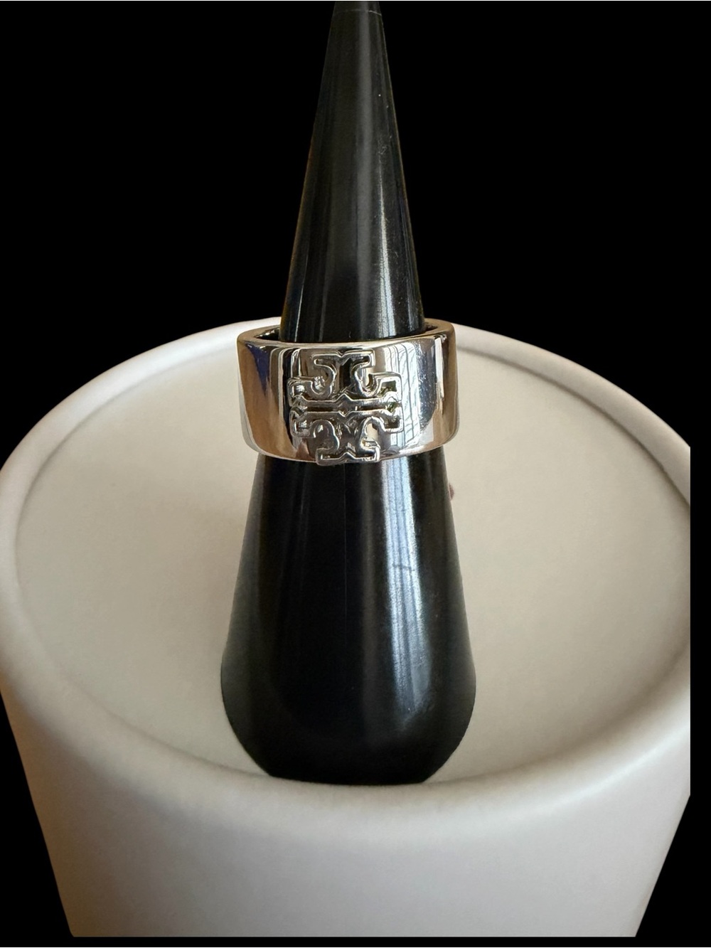 Tory Burch Britten Silver Tone Logo Ring, Size 6 - Picture 2 of 5
